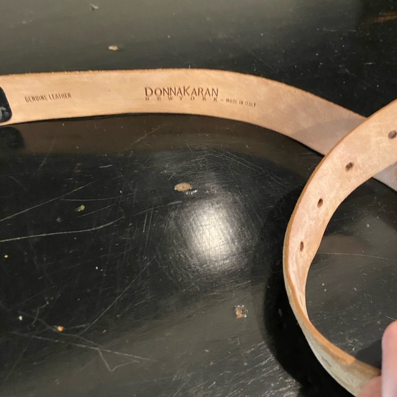 DONNA KARAN VINTAGE SUEDE TAN BELT Size-34 - Picture 5 of 5